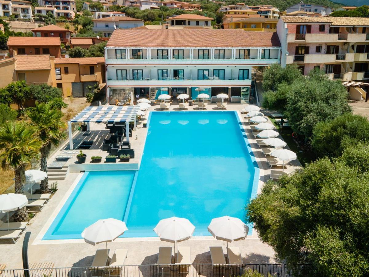 Horizon Hotel Badesi Exterior photo